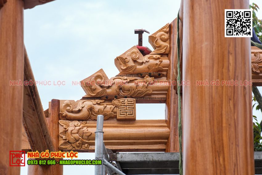 Lắp dựng con rường triện cài ống tơ